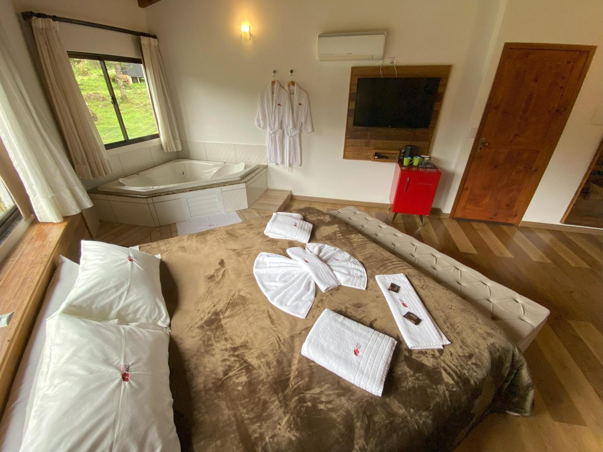 Hibisco Home Hotel Урубісі Номер фото