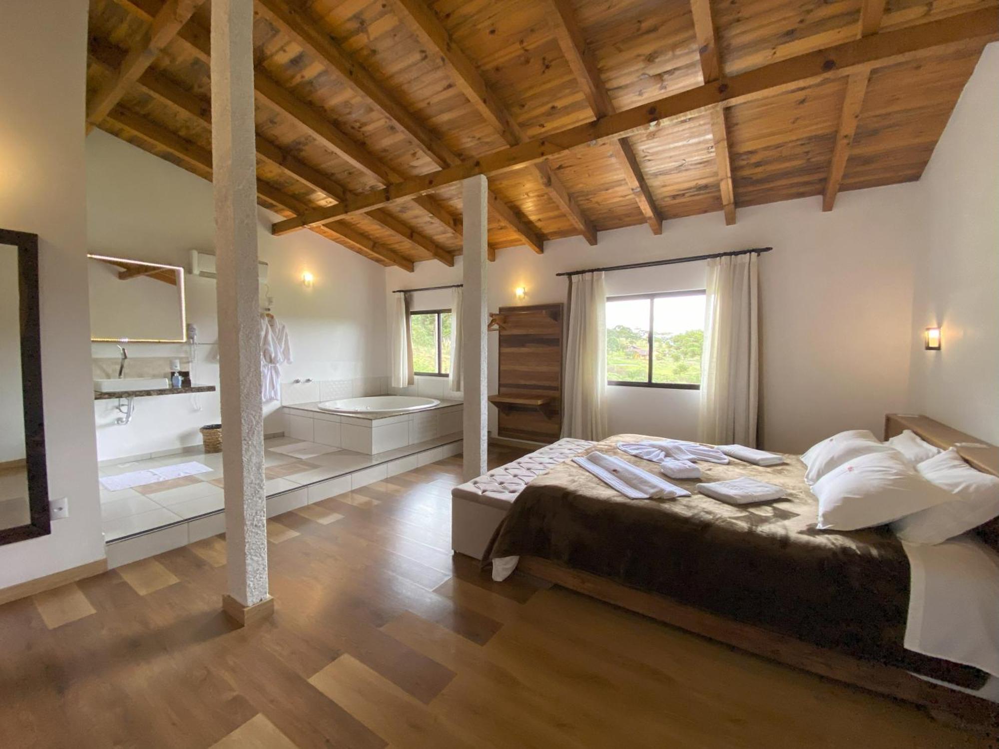 Hibisco Home Hotel Урубісі Номер фото